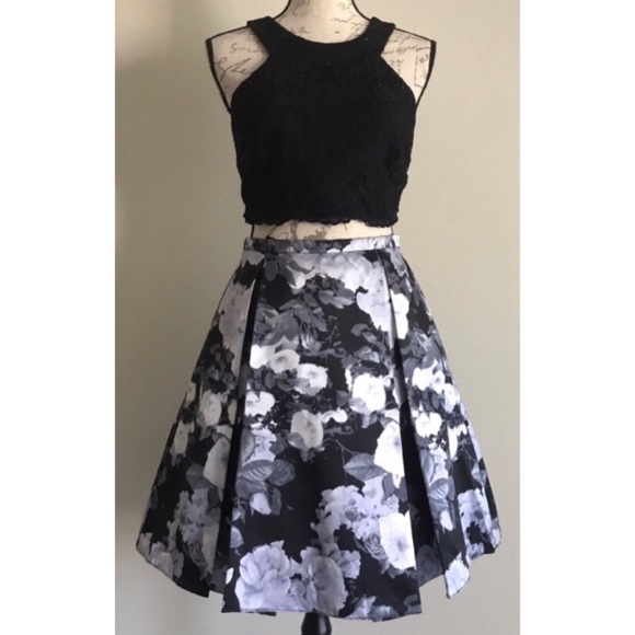 Xscape Dresses & Skirts - {Xscape} 2 Pc Crop Top & Taffeta Skirt Set